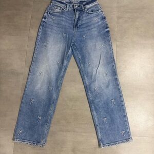 Arizona Jean Company Light Blue Straight Jeans with Bow Details